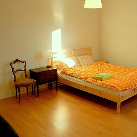 Big In Villa Sainte-Croix