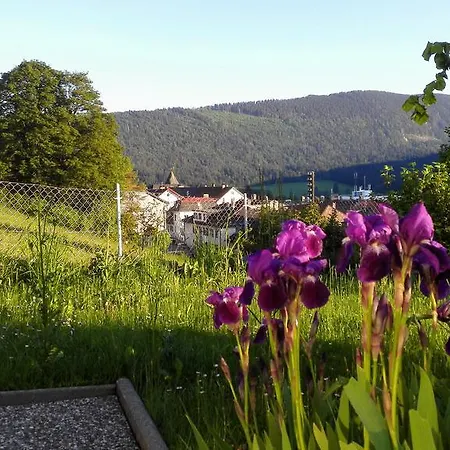 Big In Villa Sainte-Croix